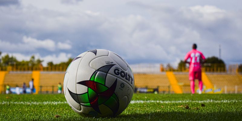 Lợi ích khi tham khảo nhận định bóng đá NowGoal